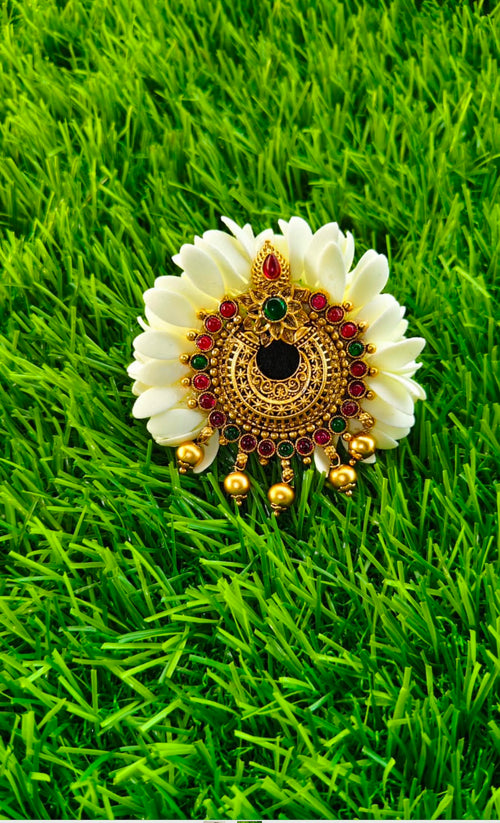Blossom hair clip